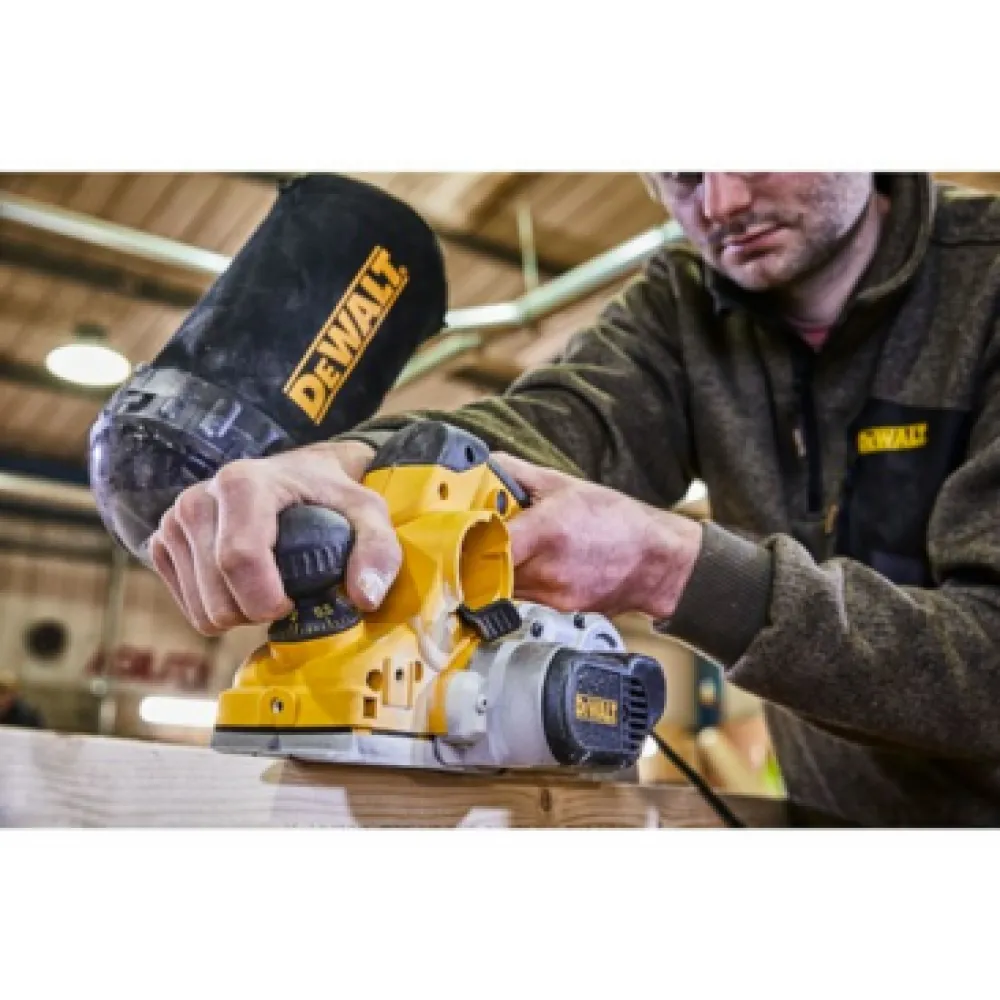 DeWalt Schaafmachine 1050W 4 mm