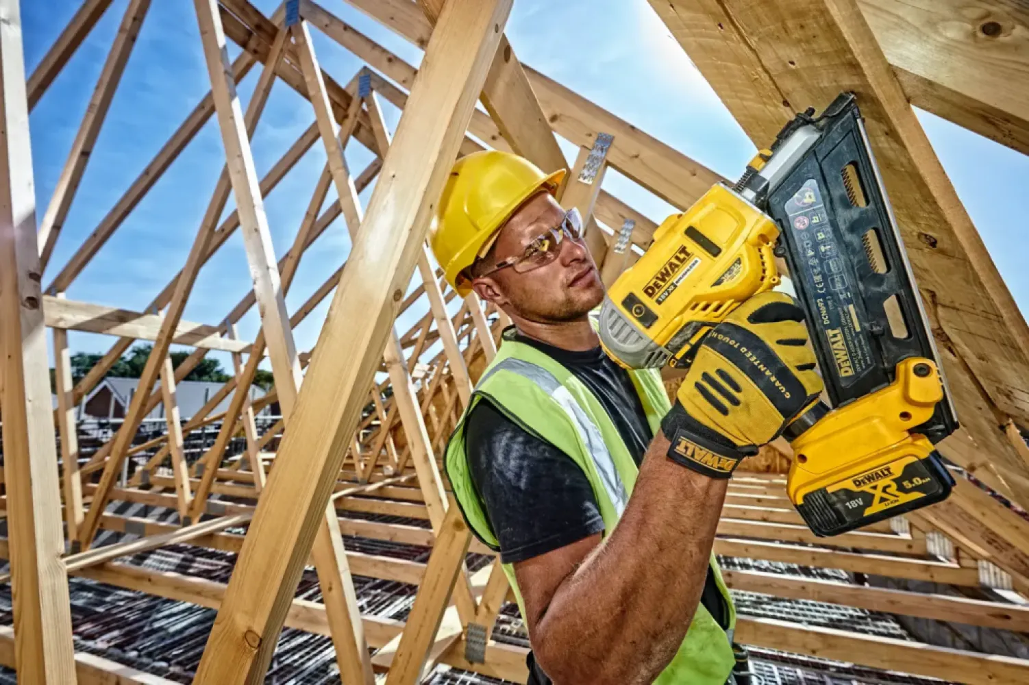DeWalt XR Accuconstructietacker 18V met 2 snelheden 2x 5,0 Ah in koffer