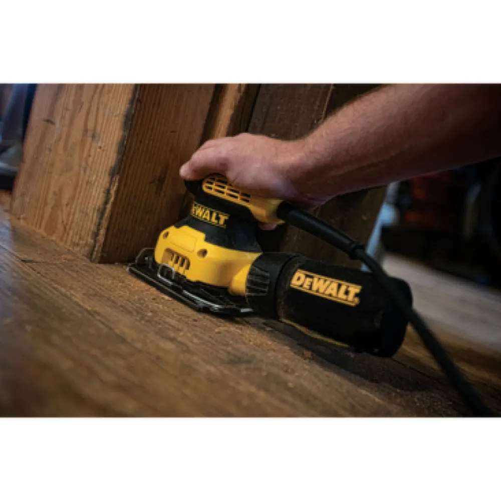 DeWalt DWE6411-QS vlakschuurmachine 230 W