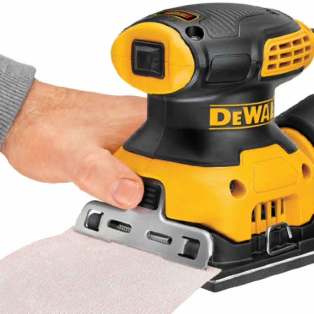 DeWalt DWE6411-QS vlakschuurmachine 230 W